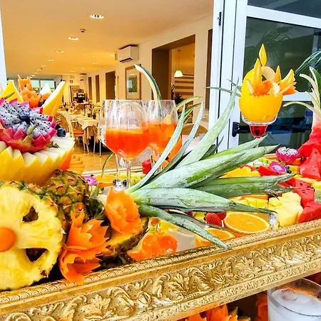 Mediterraneo Otel 4*